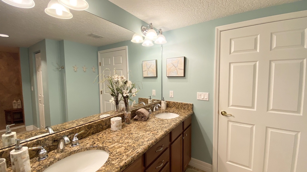 Photo of Bathroom in Daytona Beach