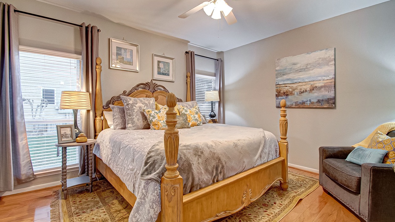 Photo of Bedroom in April Sound