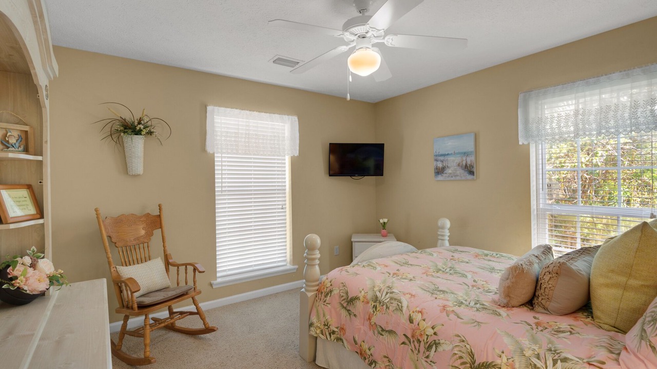 Photo of Bedroom in Seacrest