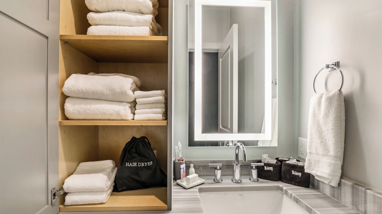 Photo of Bathroom in Central Business District