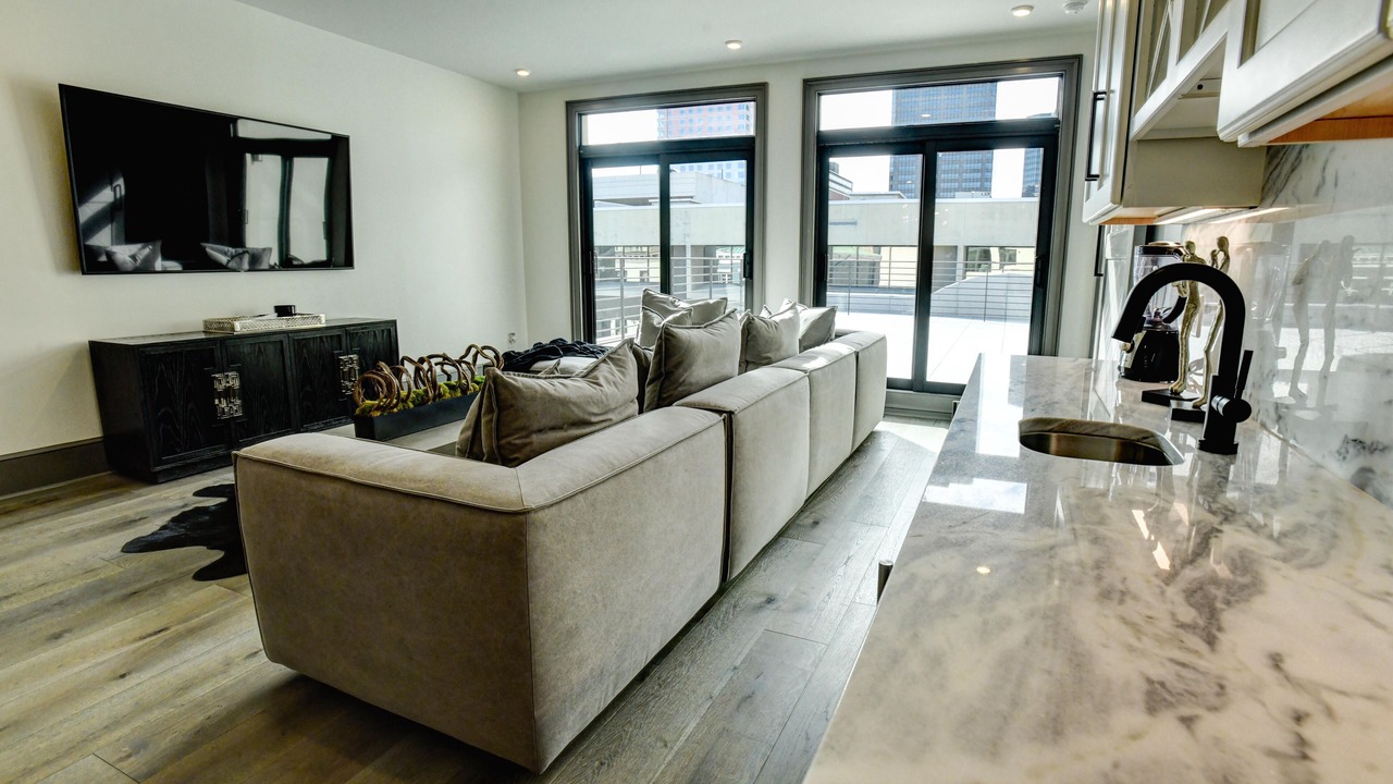 Photo of Livingroom in Central Business District