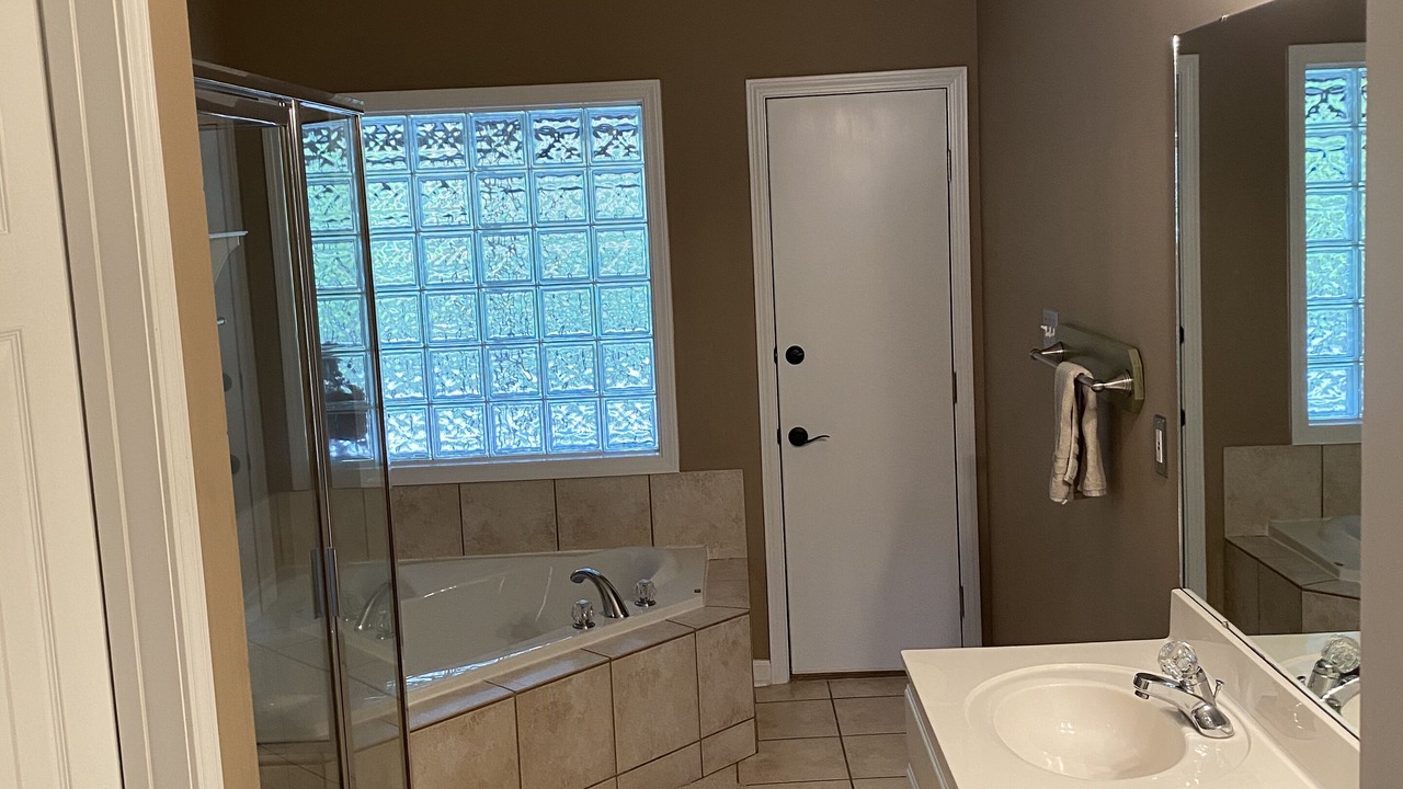 Photo of Bathroom in Dadeville