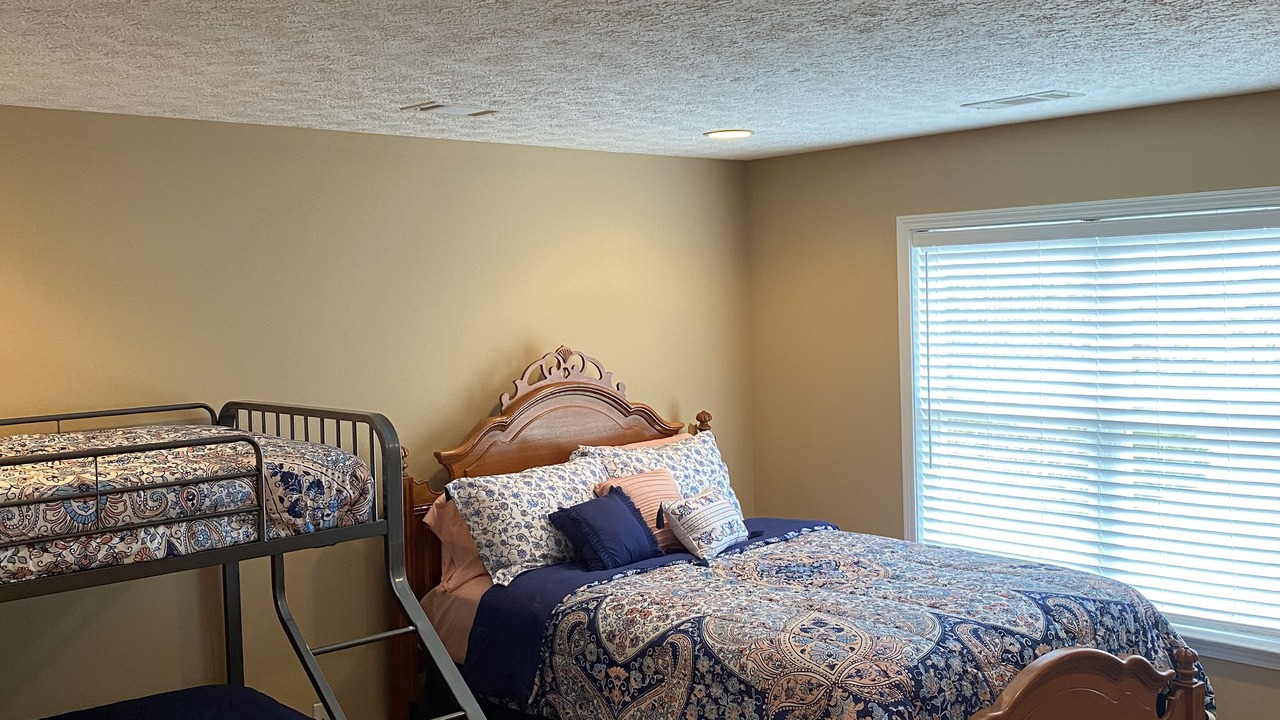 Photo of Bedroom in Dadeville