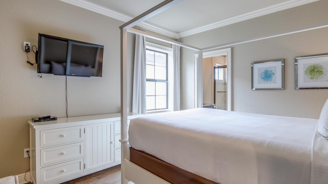 Photo of Bedroom in Villa Lago
