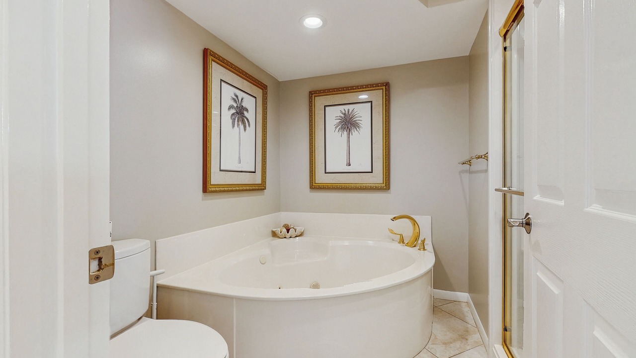 Photo of Bathroom in Rosemary Beach