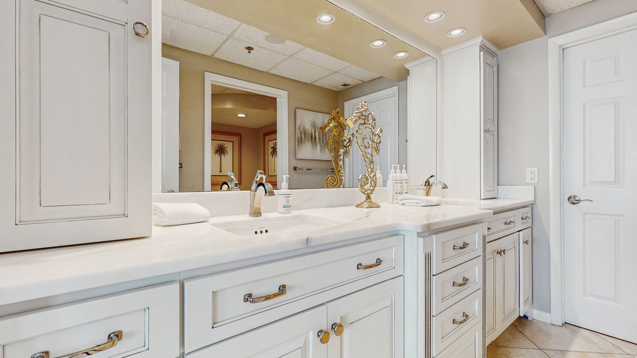 Photo of Bathroom in Rosemary Beach