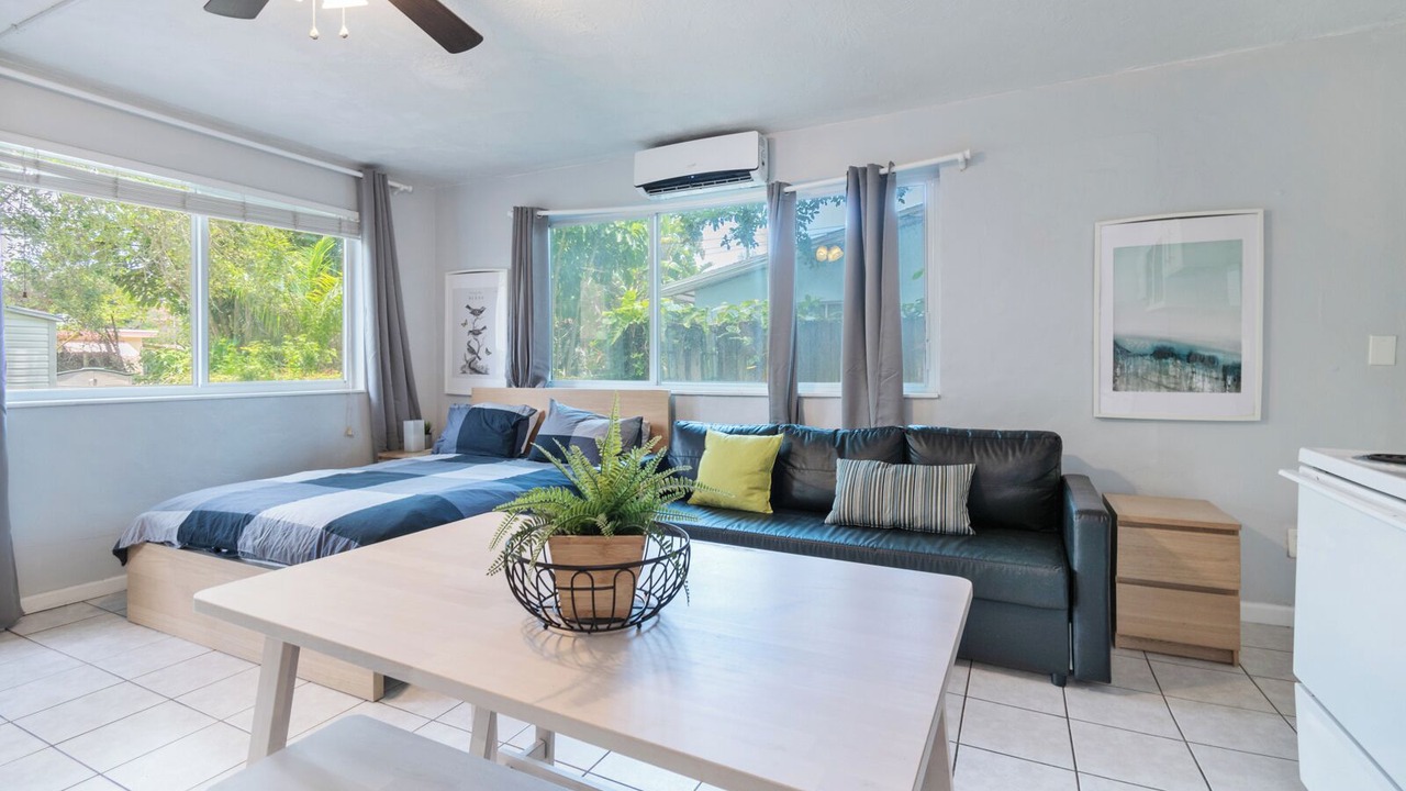Photo of Livingroom in Wilton Manors