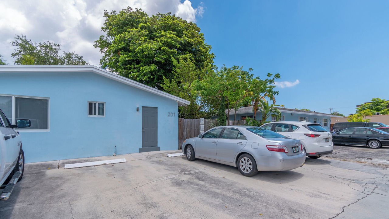 Photo of Outdoor in Wilton Manors