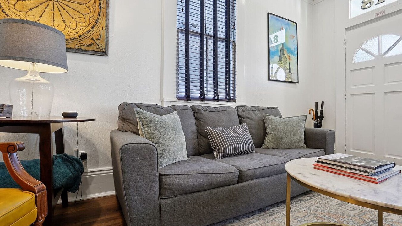 Photo of Livingroom in Tulane - Gravier