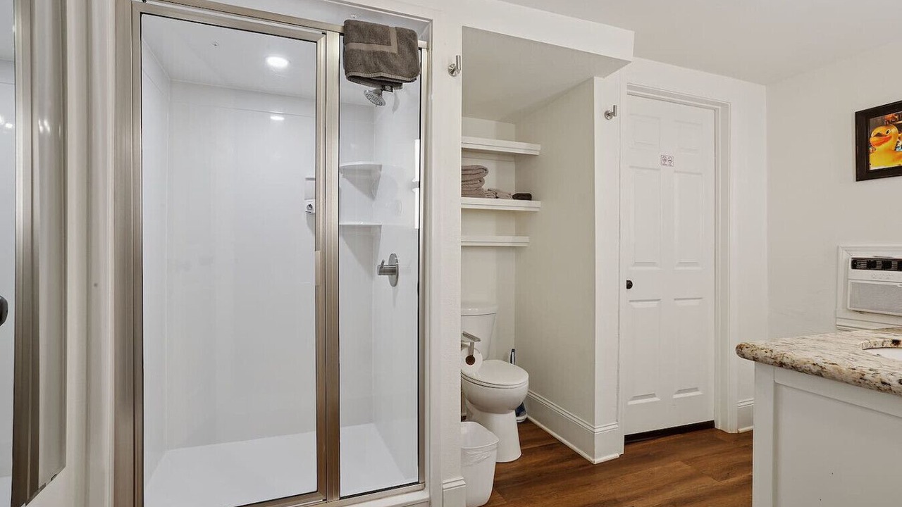 Photo of Bathroom in Tulane - Gravier