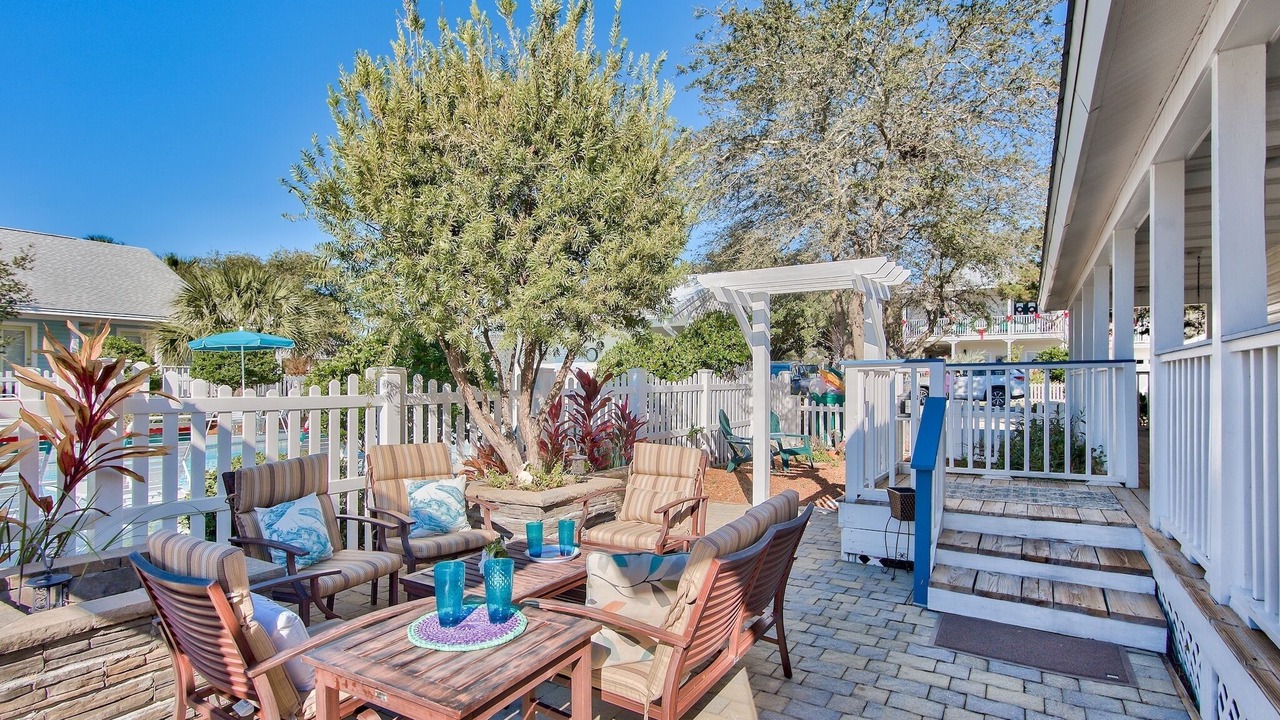 Photo of Patio Balcony in Clipper Cove