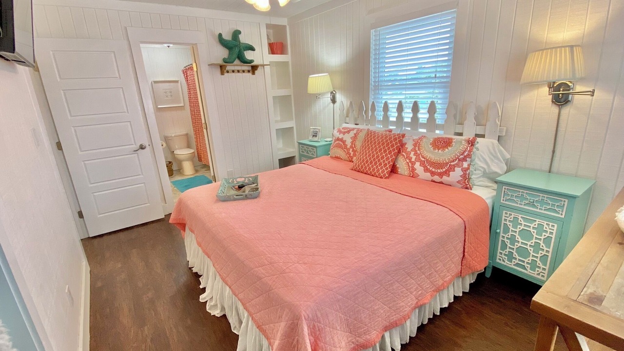 Photo of Bedroom in Laguna Beach Estates