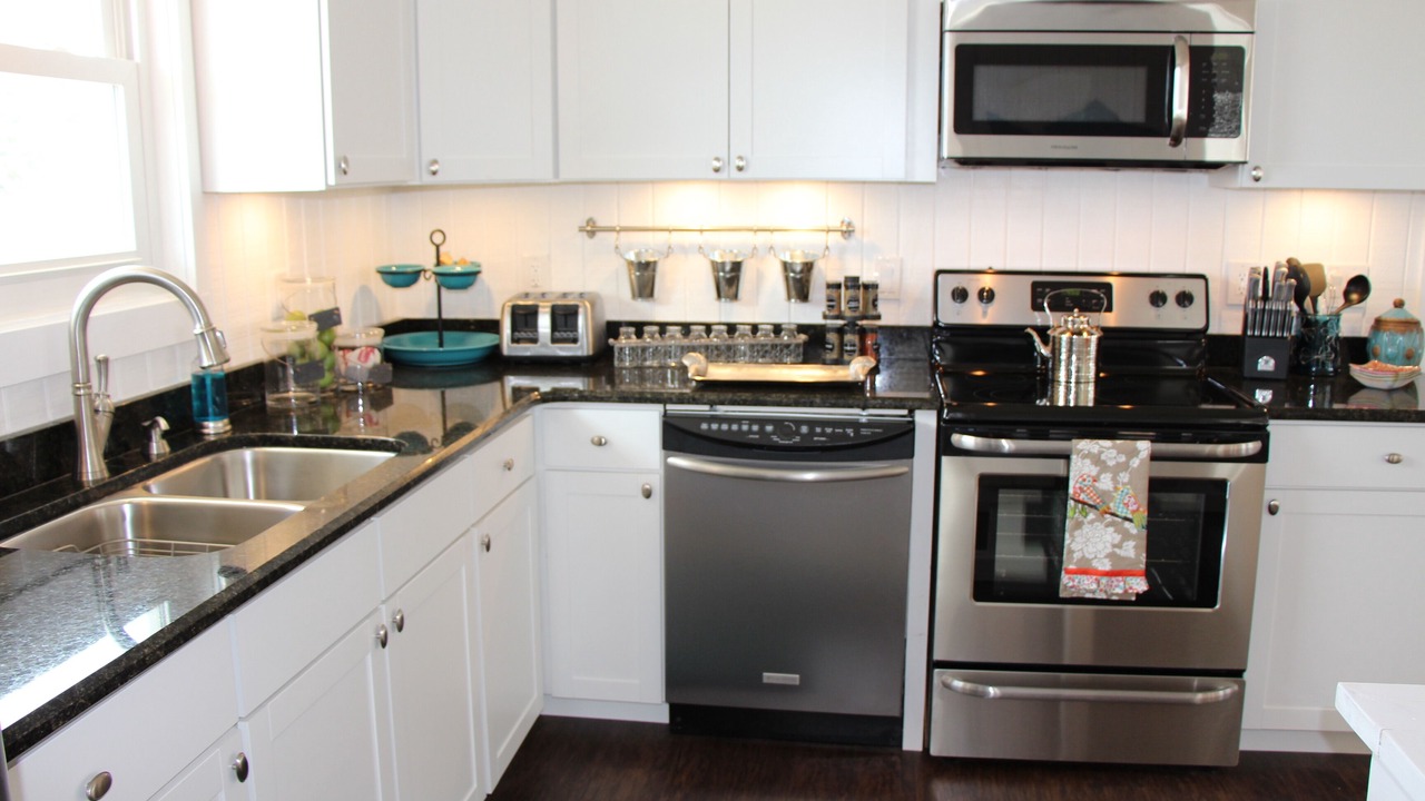 Photo of Kitchen in Laguna Beach Estates