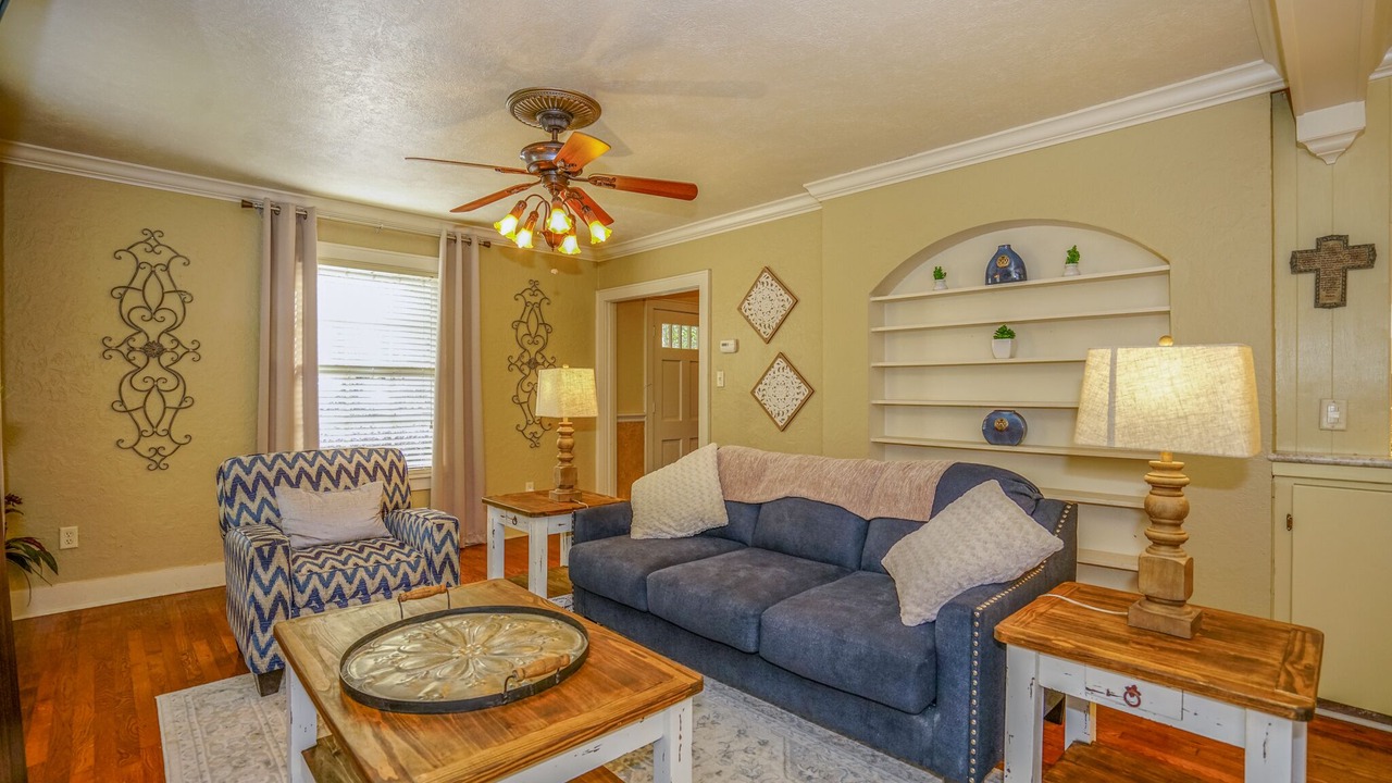 Photo of Livingroom in Marshall