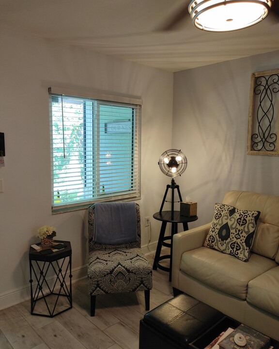 Photo of Livingroom in Paradise Lakes
