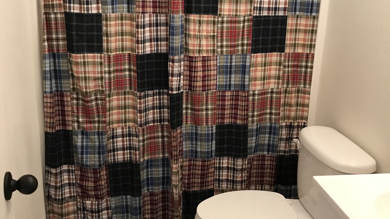Photo of Bathroom in Sulphur