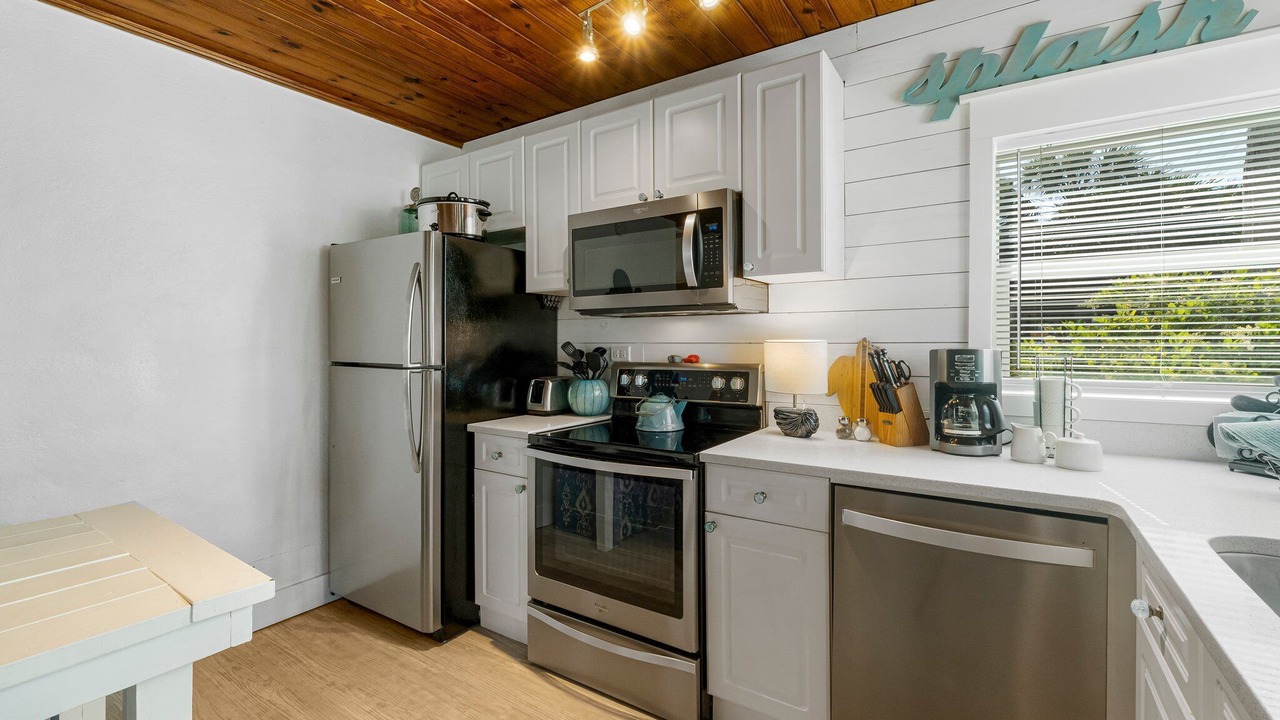 Photo of Kitchen in Laguna Beach Estates