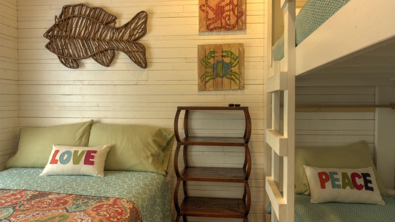 Photo of Bedroom in Laguna Beach Estates