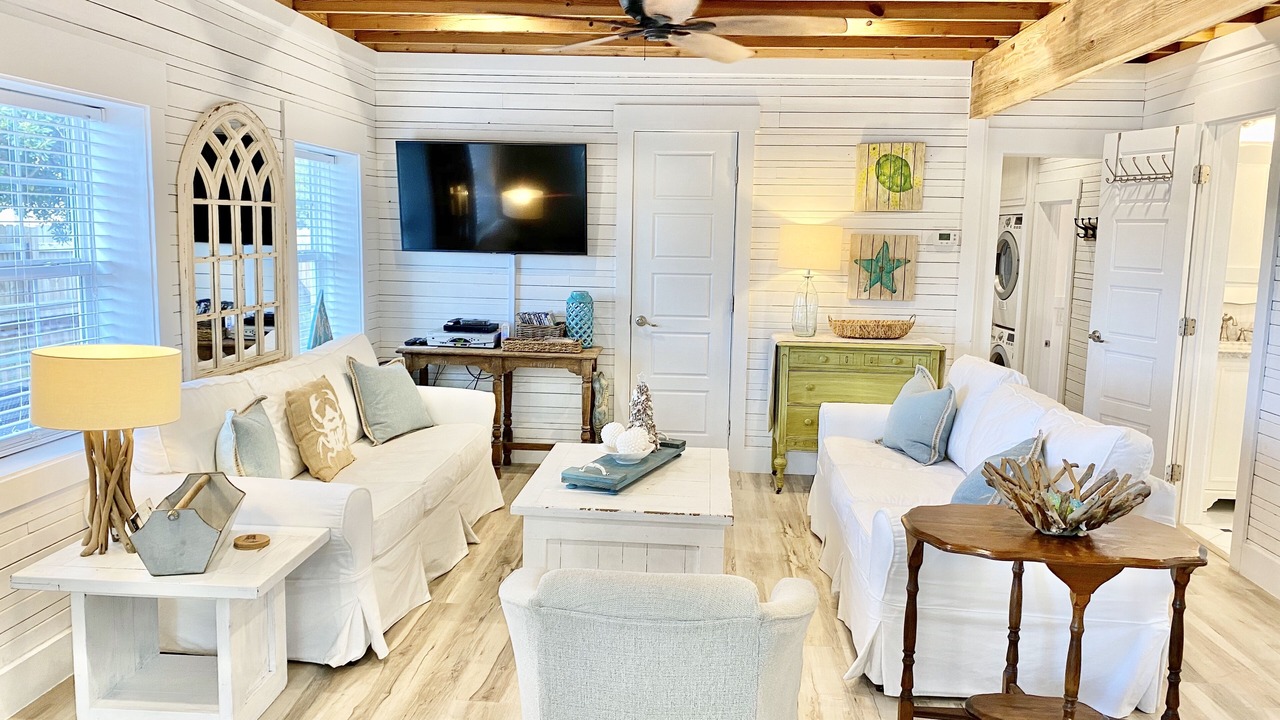 Photo of Livingroom in Laguna Beach Estates