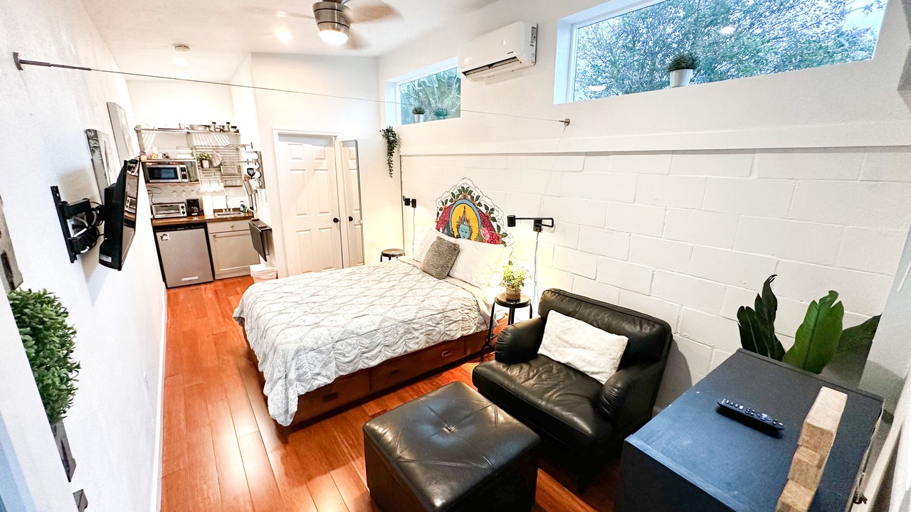 Photo of Bedroom in United Central
