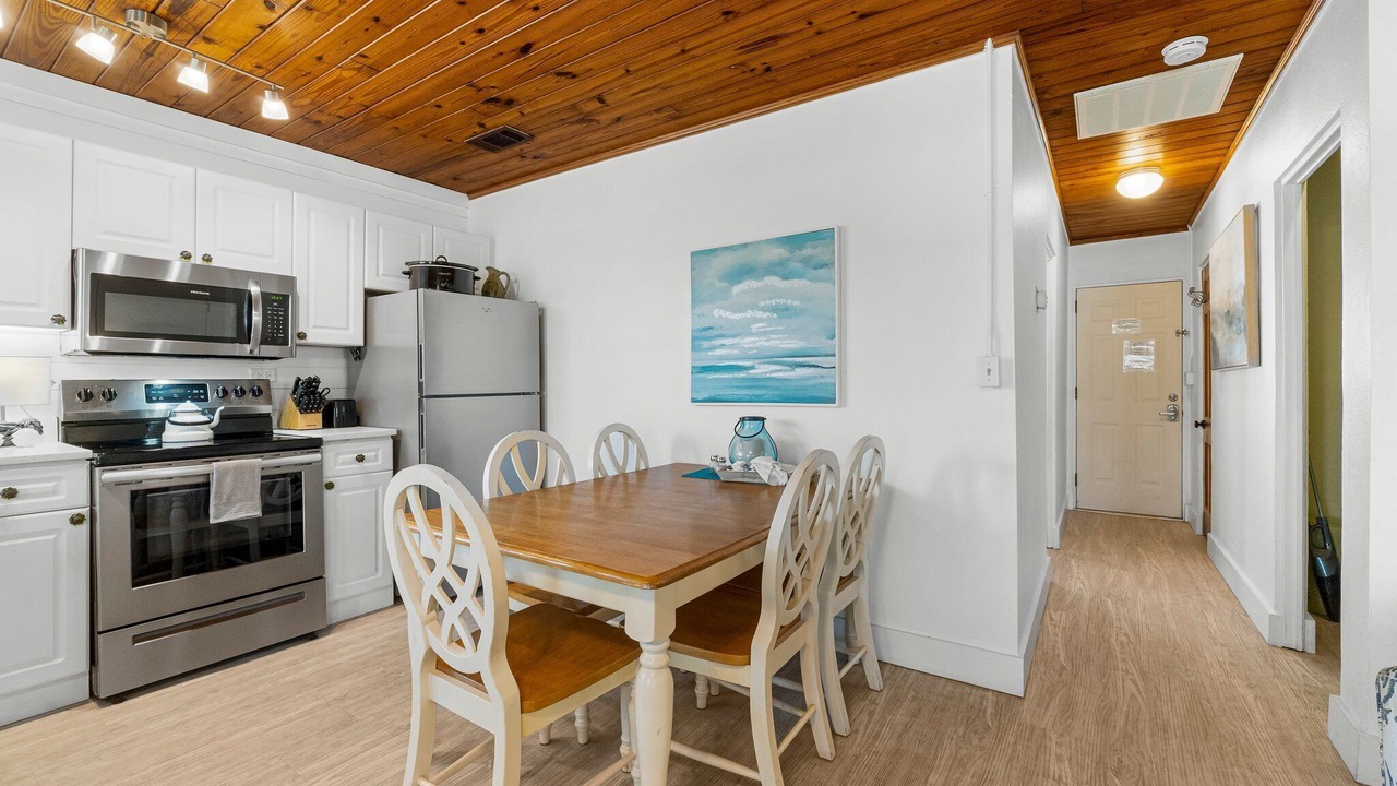 Photo of Kitchen in Laguna Beach Estates
