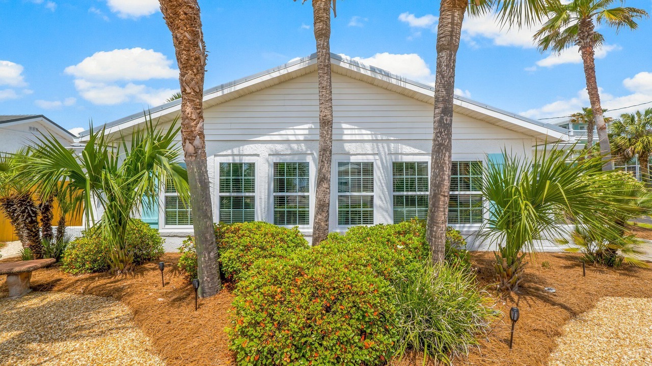 Photo of Outdoor in Laguna Beach Estates
