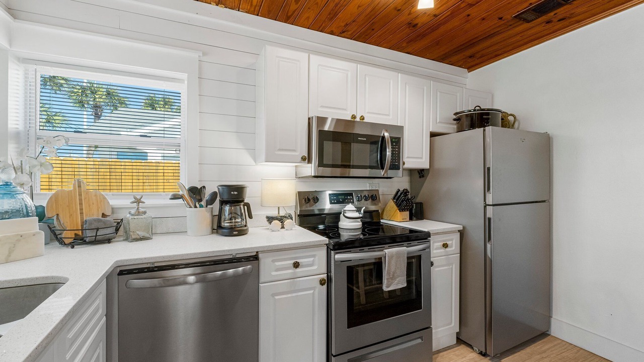 Photo of Kitchen in Laguna Beach Estates