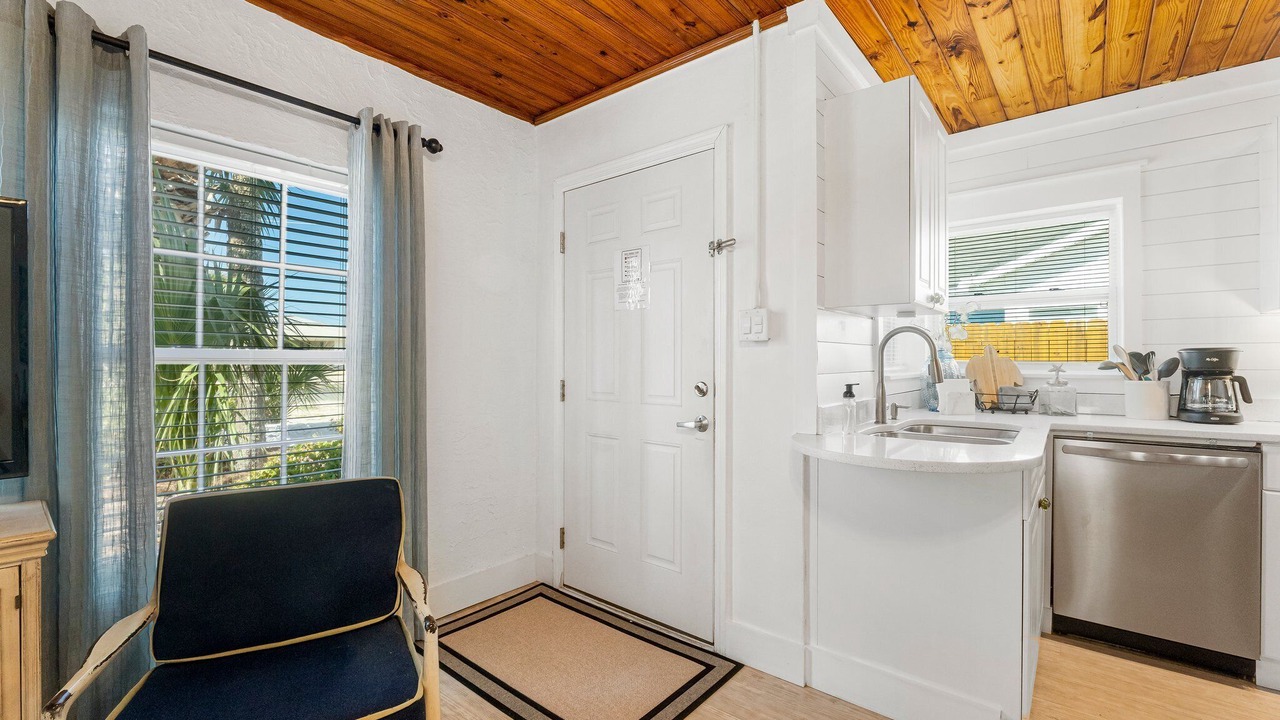Photo of Kitchen in Laguna Beach Estates