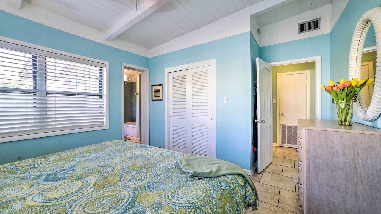 Photo of Bedroom in Laguna Beach Estates