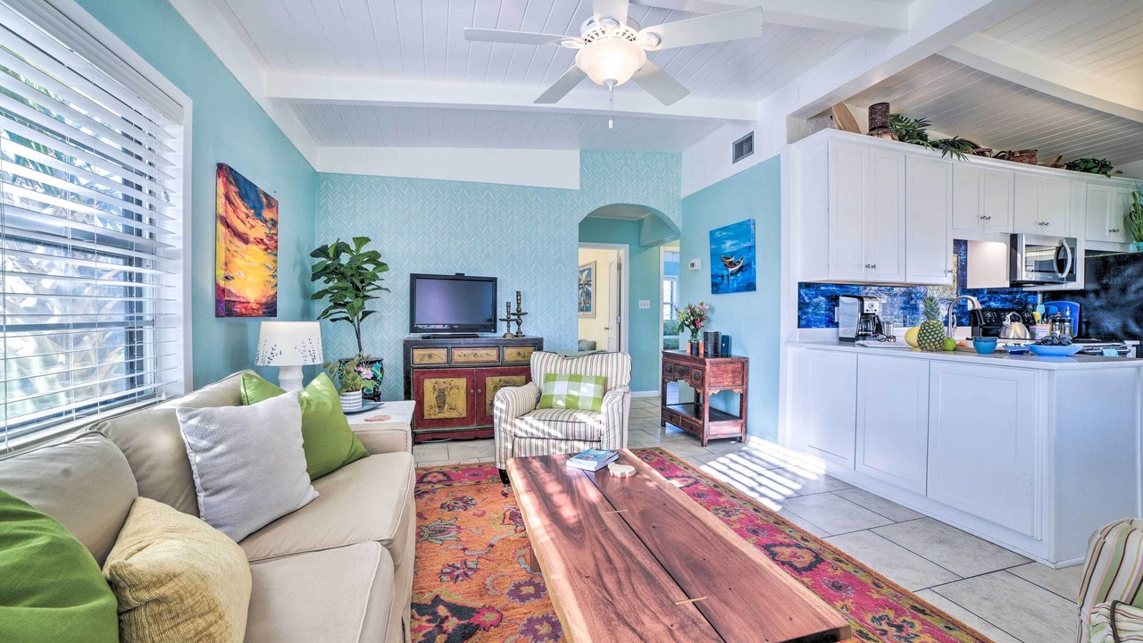 Photo of Bedroom in Laguna Beach Estates