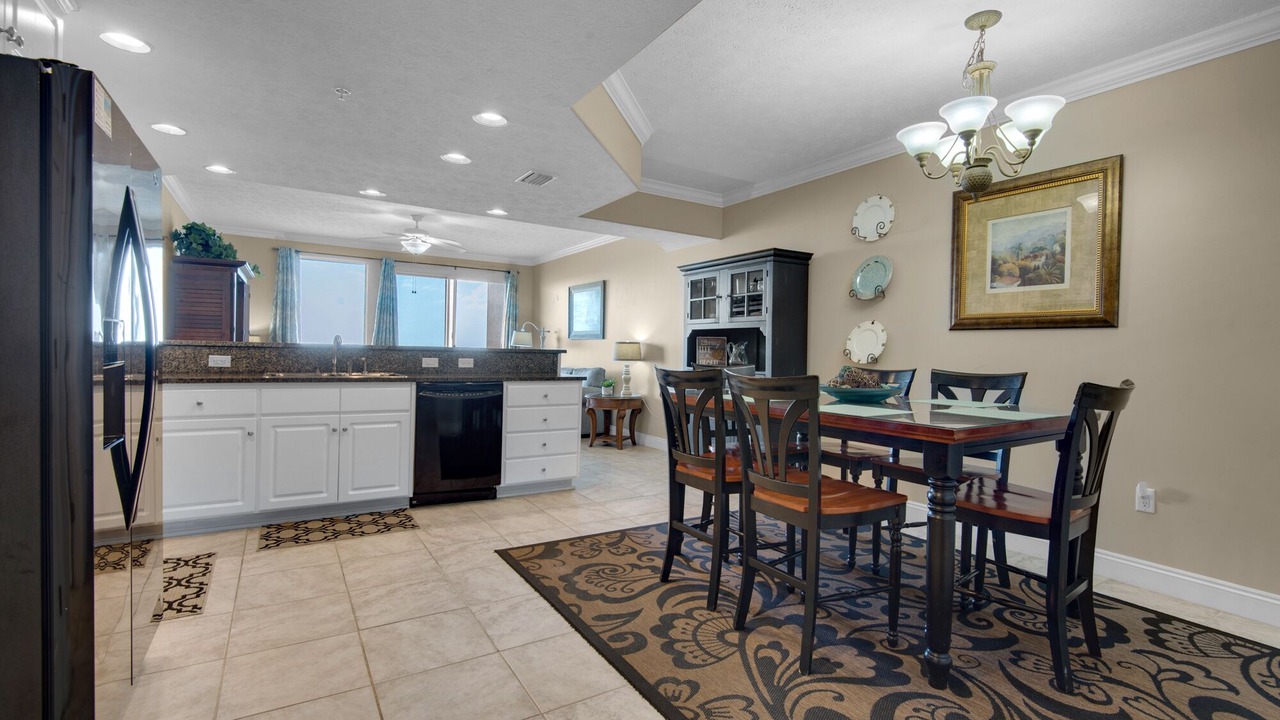 Photo of Kitchen in Lower Grand Lagoon