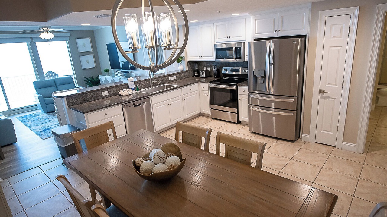 Photo of Kitchen in Lower Grand Lagoon
