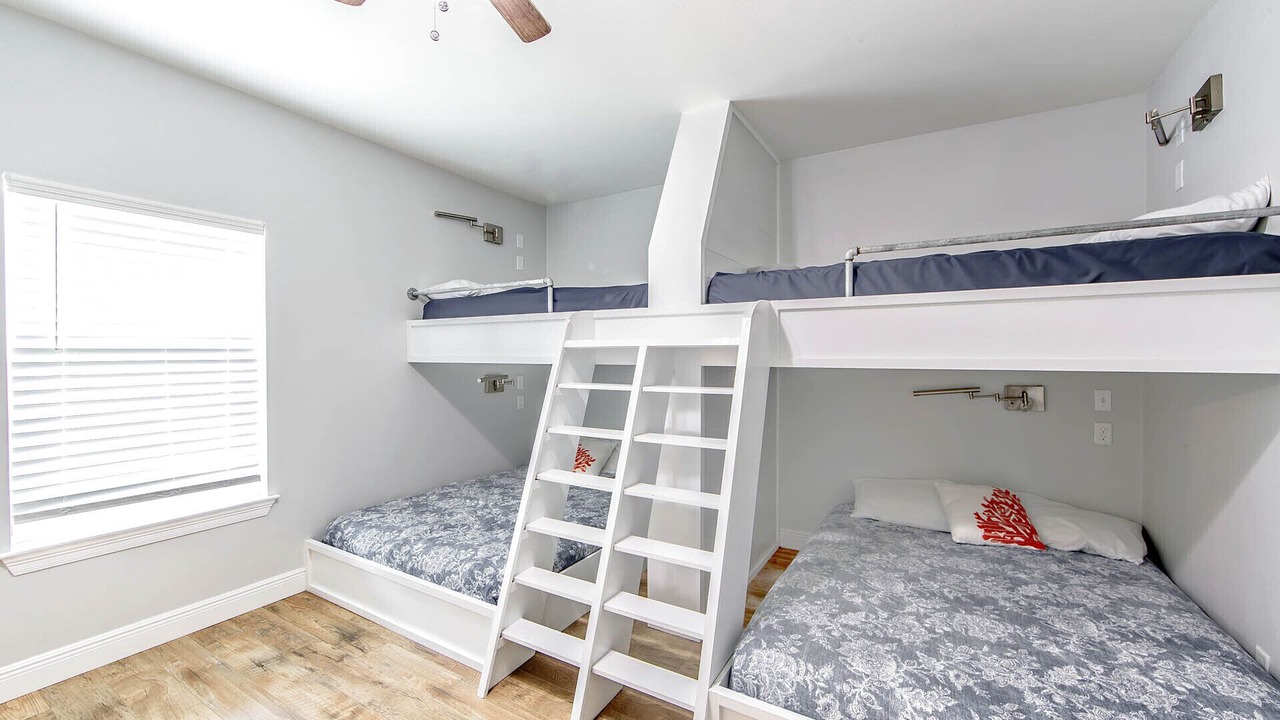 Photo of Bedroom in Golden Meadow