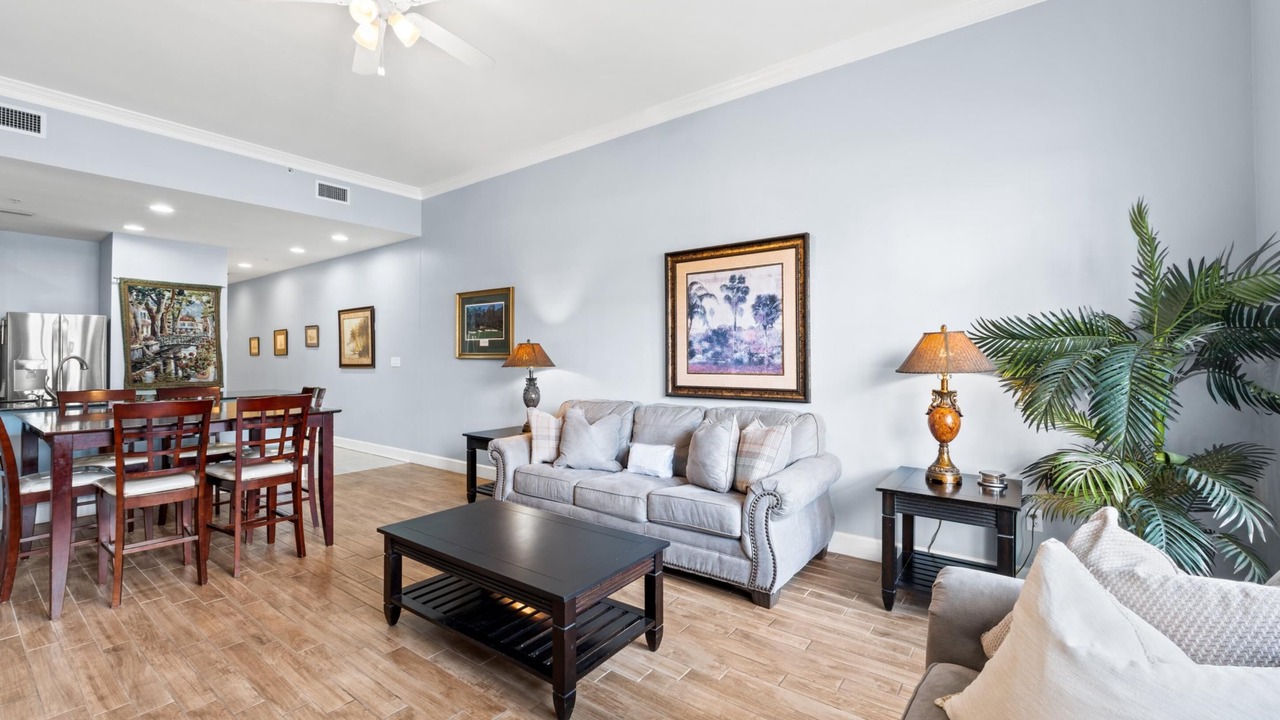 Photo of Livingroom in Upper Grand Lagoon