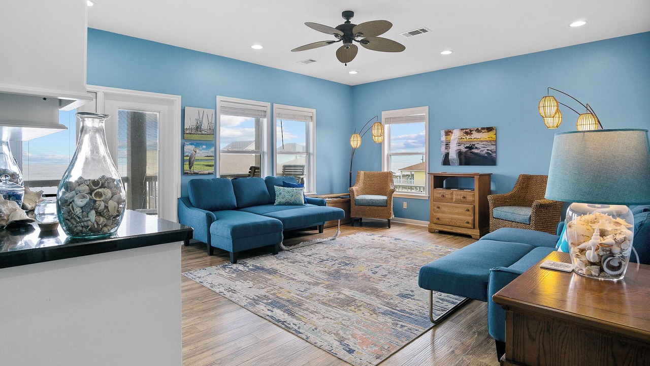 Photo of Livingroom in Crystal Beach