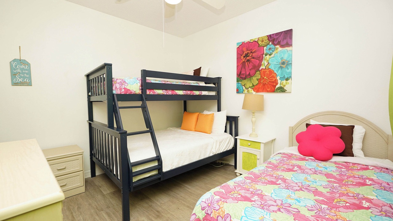 Photo of Bedroom in Holiday Isle