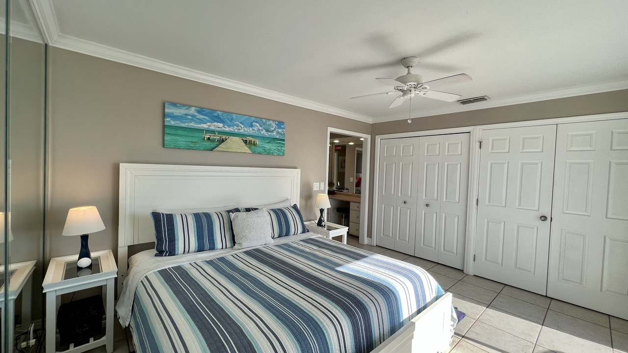 Photo of Bedroom in Holiday Isle