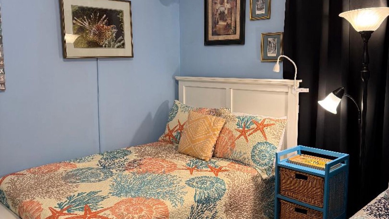 Photo of Bedroom in Long Beach