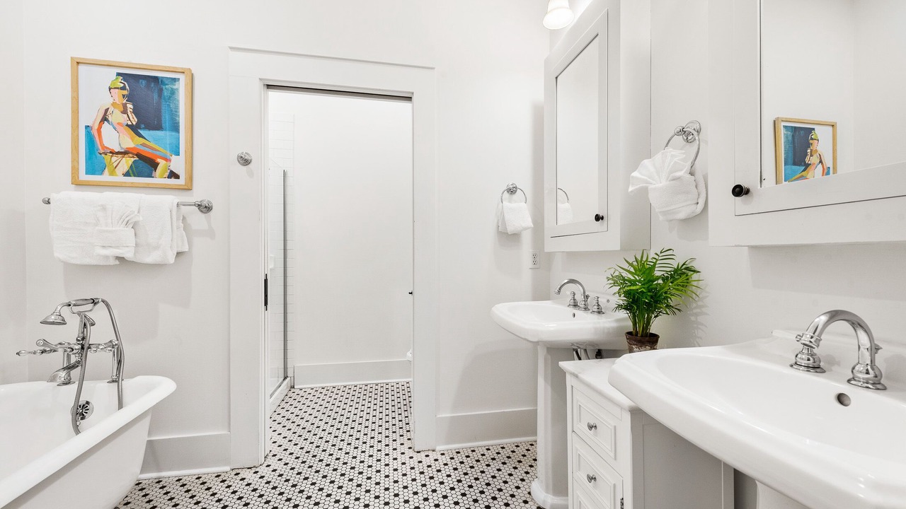 Photo of Bathroom in Cottage District
