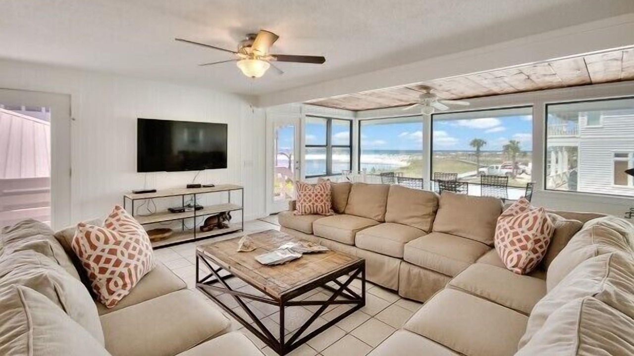 Photo of Livingroom in Grayton Beach
