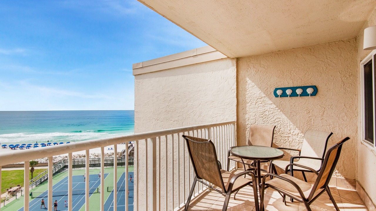 Photo of Patio Balcony in Holiday Isle