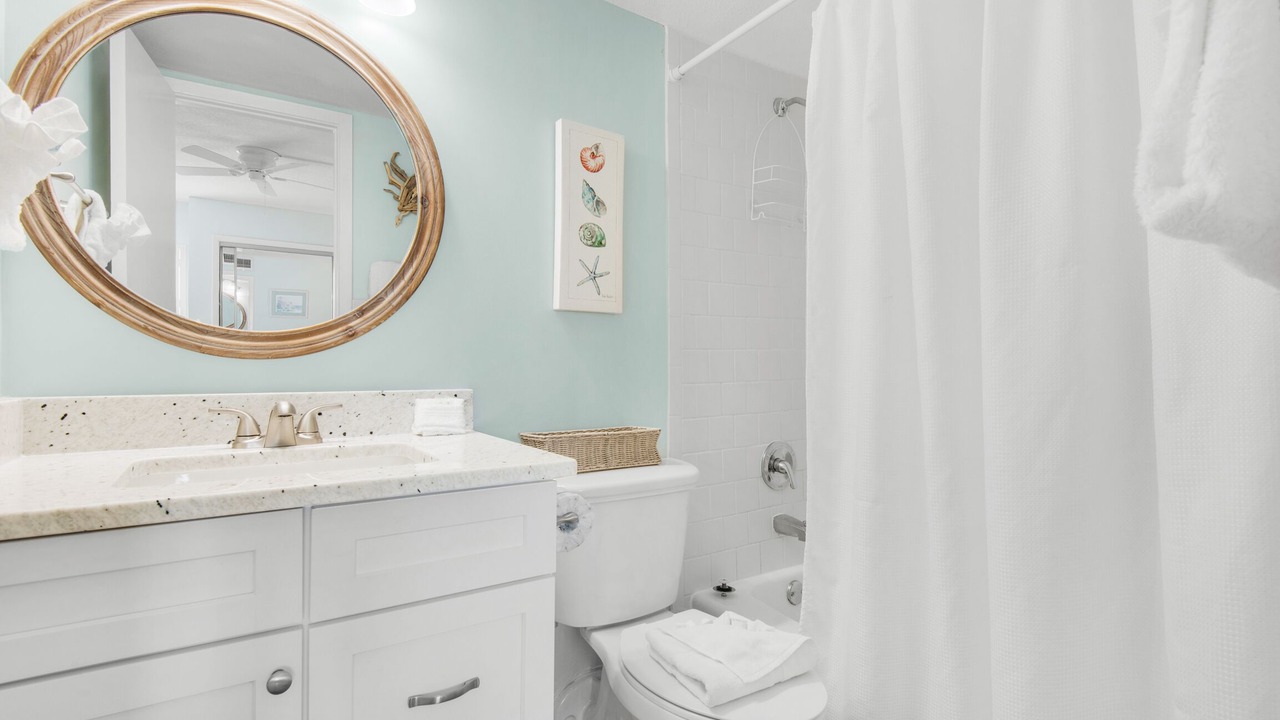 Photo of Bathroom in Holiday Isle