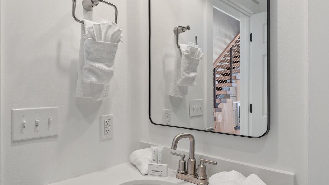 Photo of Bathroom in Gulf Trace
