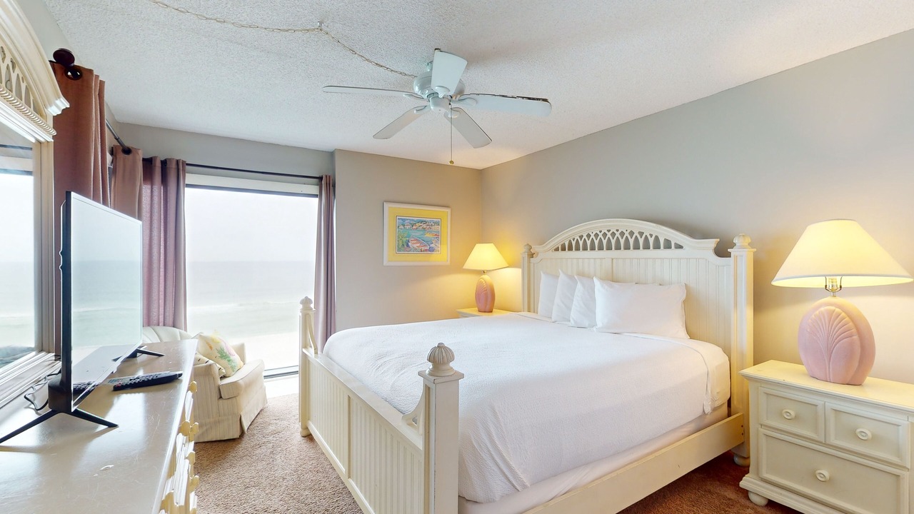 Photo of Bedroom in Silver Sands Beach