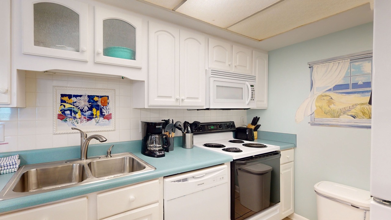 Photo of Kitchen in Silver Sands Beach