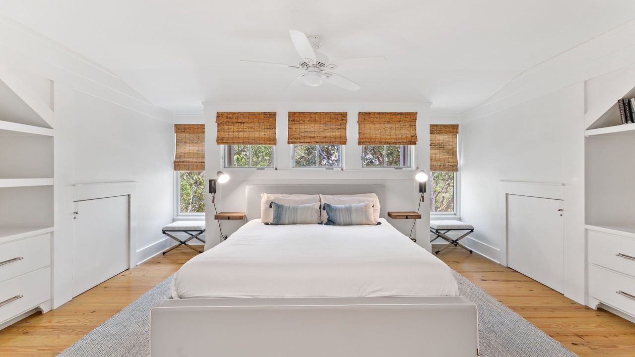 Photo of Bedroom in Cottage District