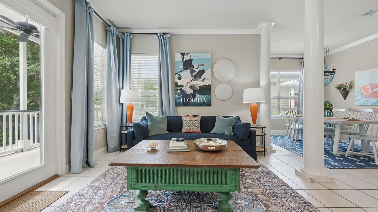 Photo of Livingroom in Village of Sugar Beach