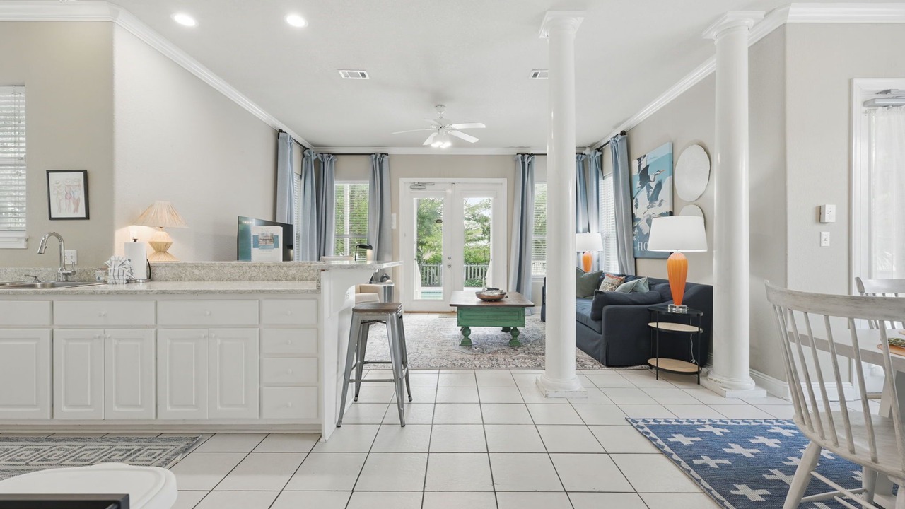 Photo of Livingroom in Village of Sugar Beach