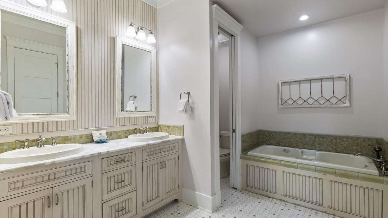 Photo of Bathroom in Watercolor