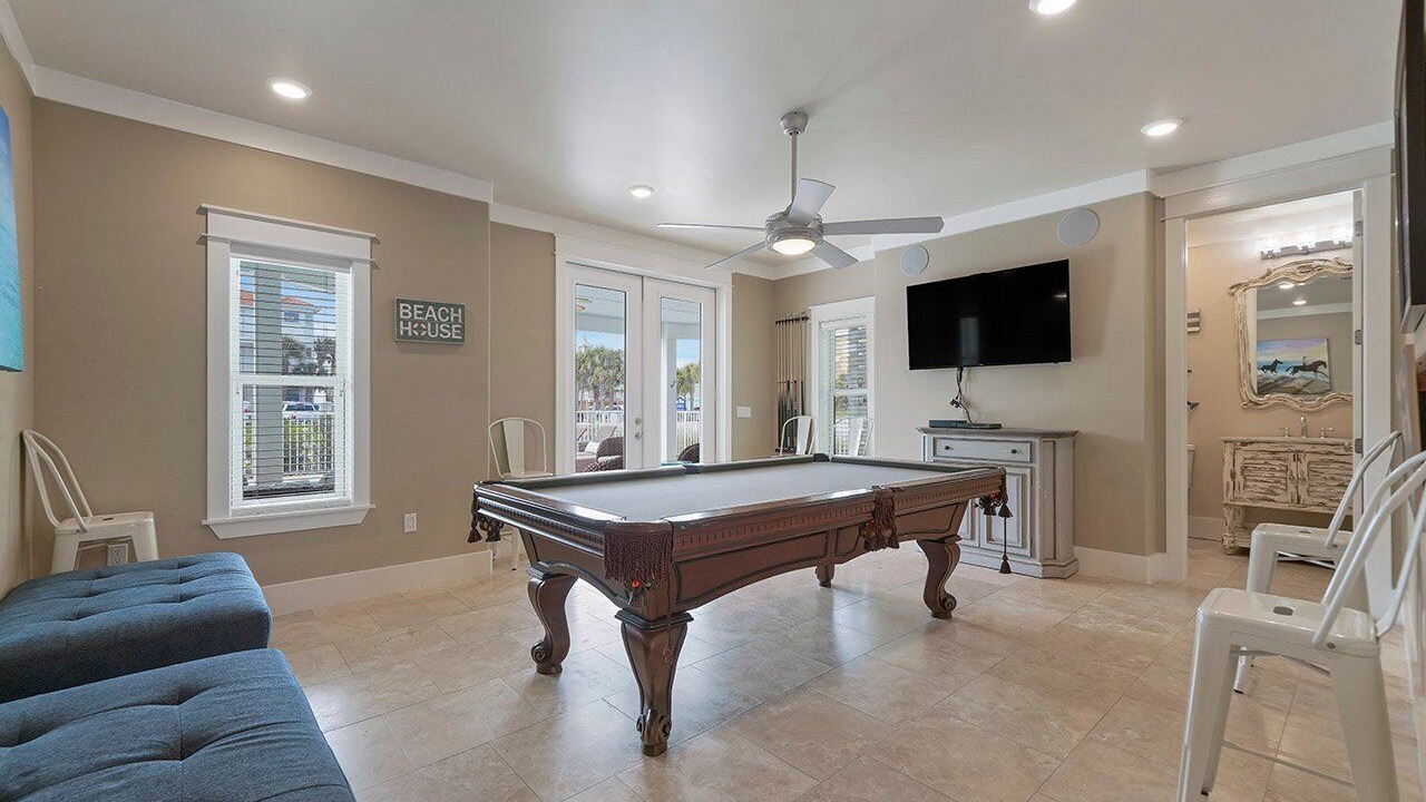 Photo of Outdoor in Crystal Shores